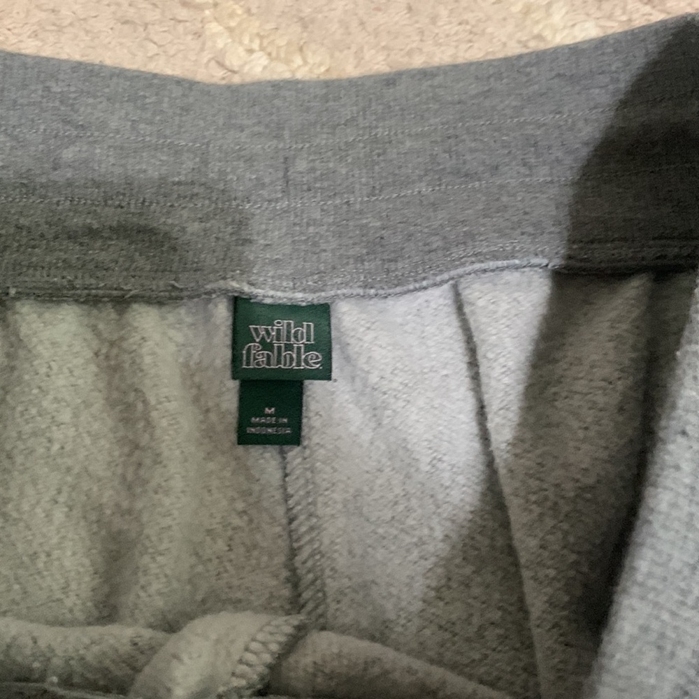 sweatpants - Picture 2 of 3